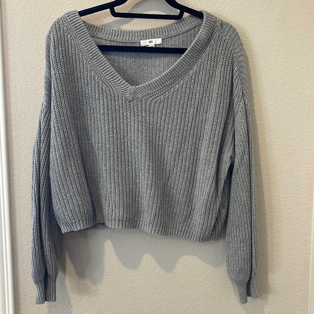 Nordstrom BP v neck crop sweaters size medium